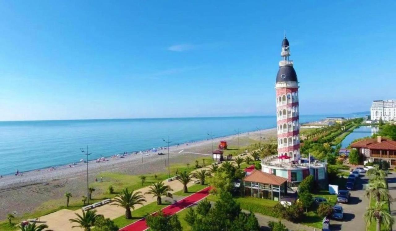 Lux Apartaments Batumi Exterior foto